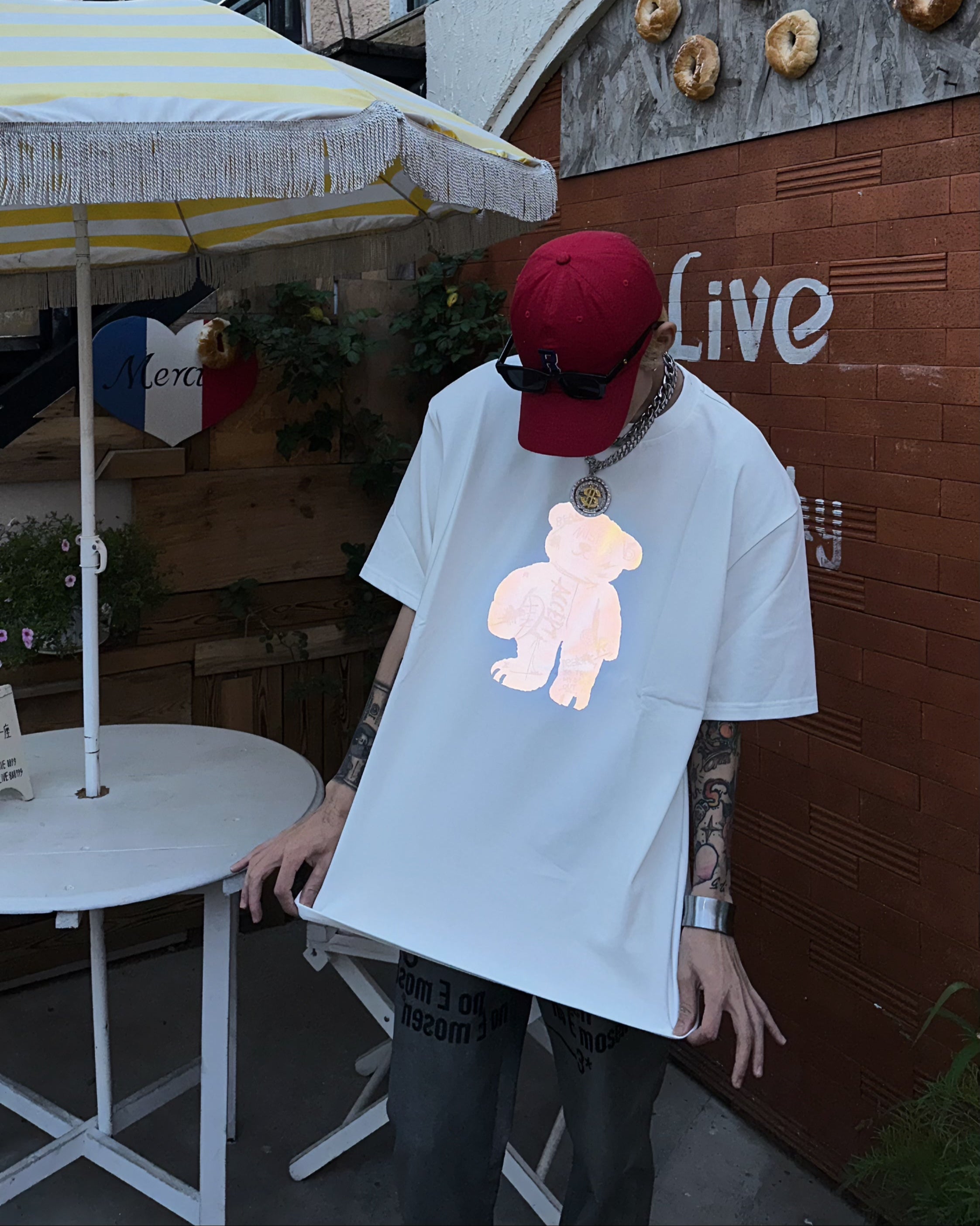 Kiss of light - Heavyweight Oversized Tee - White or Black