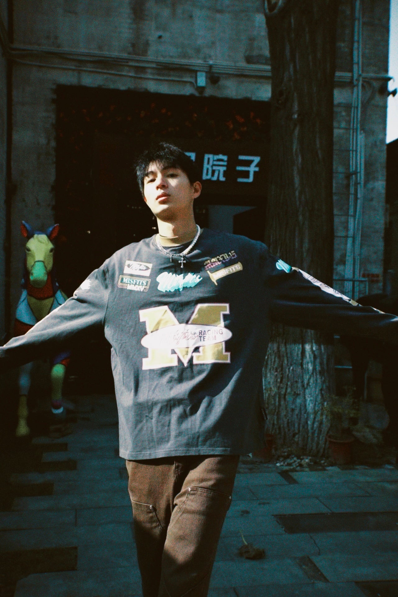 Speed Party - Oversized Long-sleeve Tee - Black or Turquoise