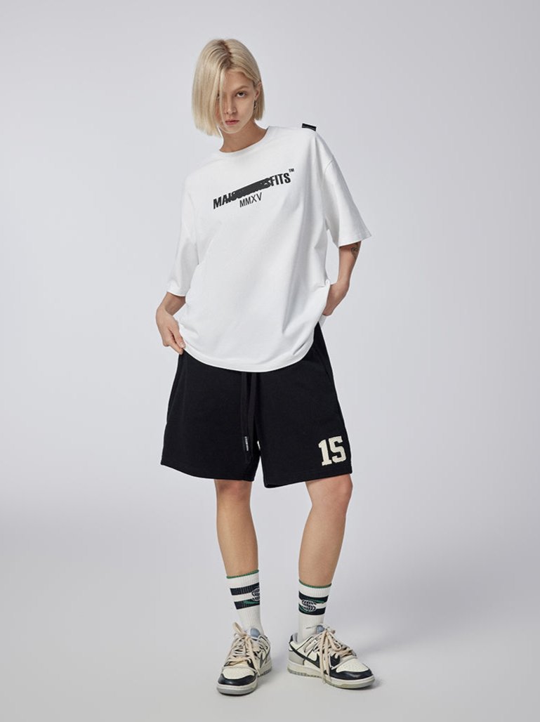 Misfit - T-shirt - Black or white