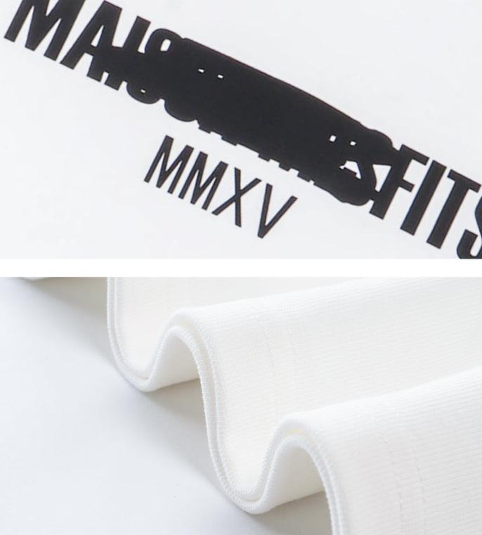 Misfit - T-shirt - Black or white