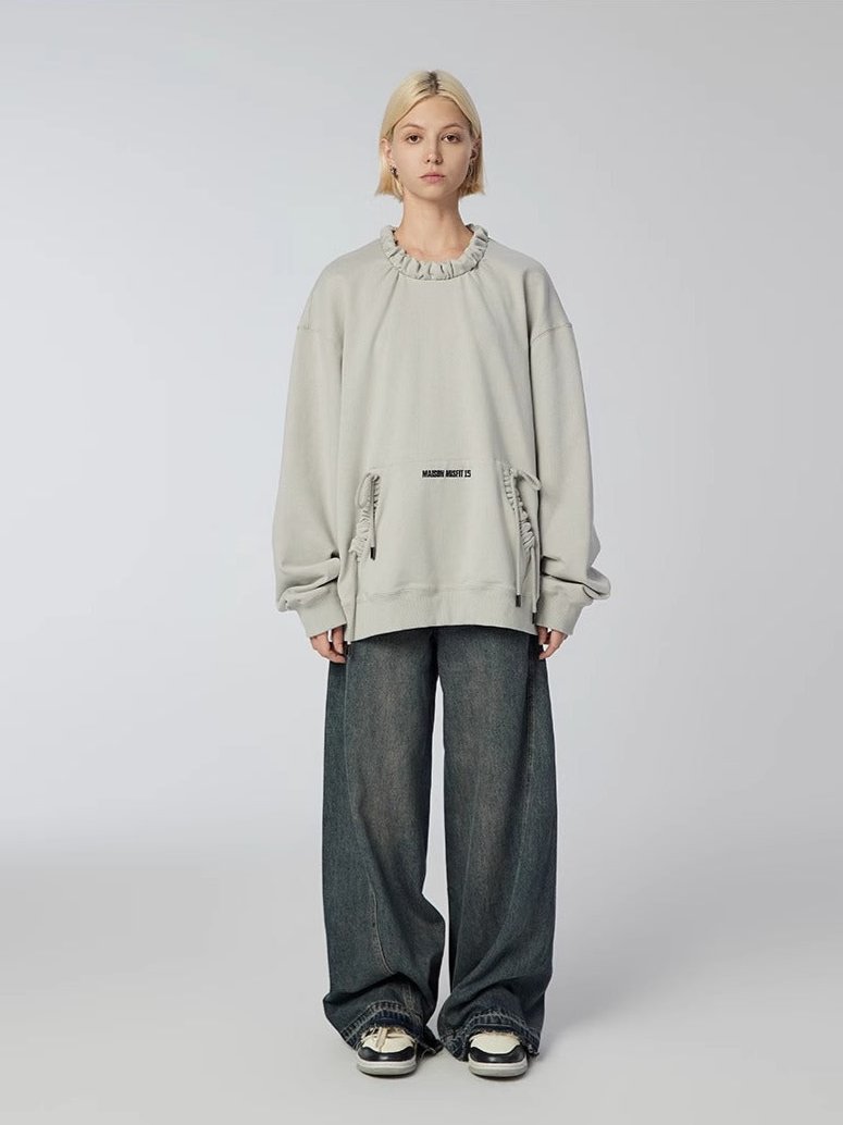 Flower and Pleated - Sweatshirt - Grey - MAISON MISFIT