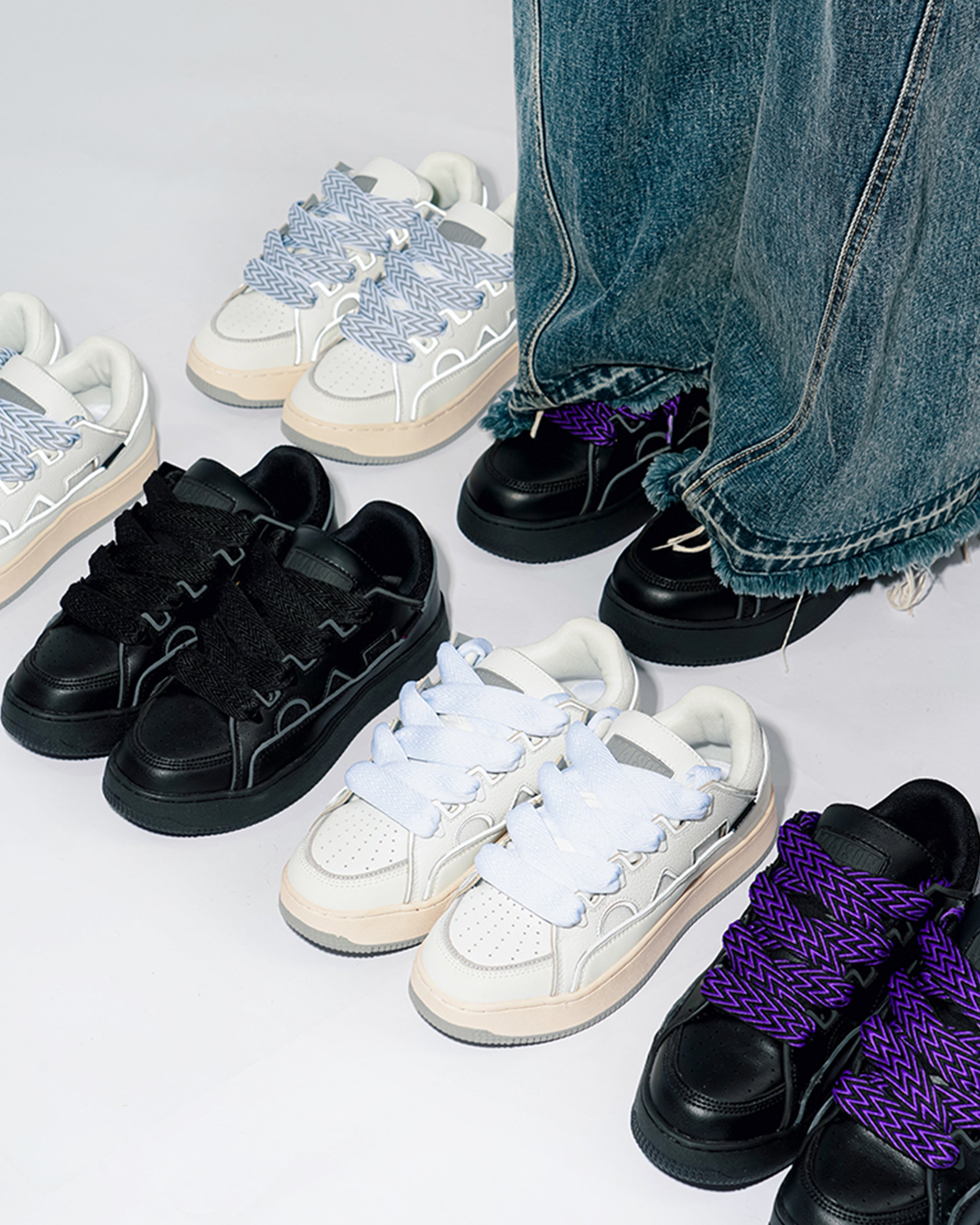 Dragons' Back - Sneakers - Black Or White