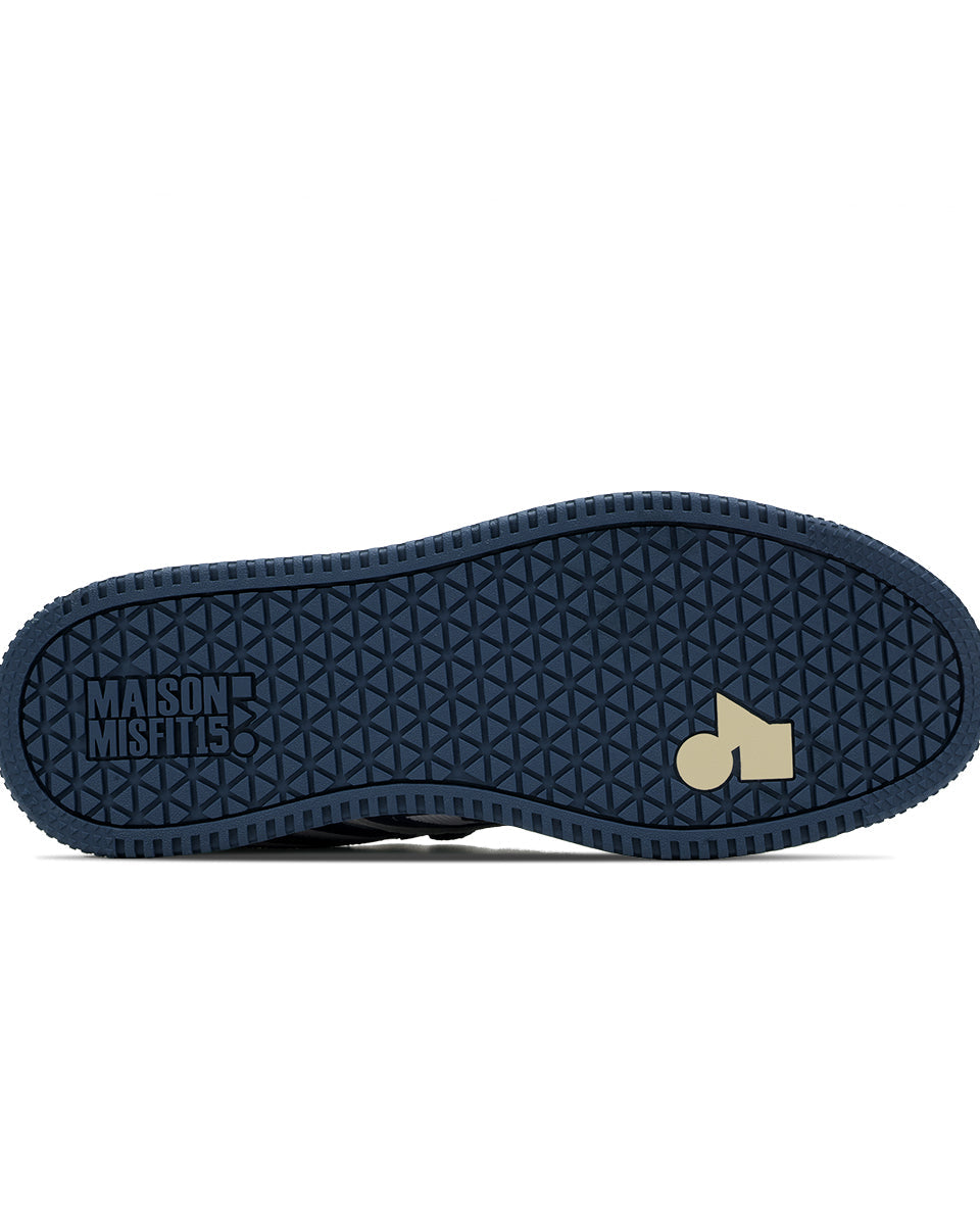 M001 - Retro Sneaker - Black, Green or Navy