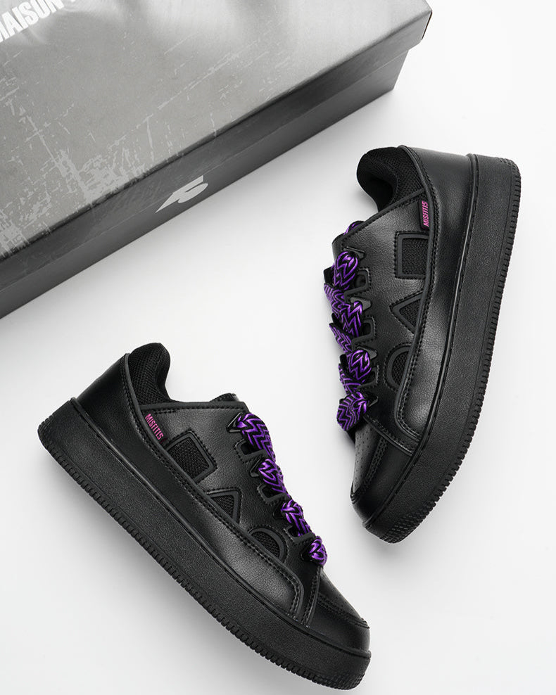Dragons' Back - Sneakers - Black Or White